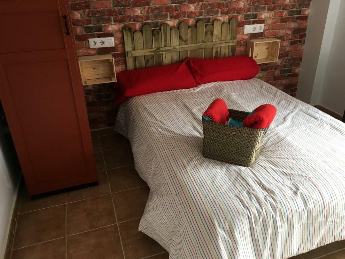 Room In A Shared Apartment Touching The Border :) La Línea de la Concepción 외부 사진